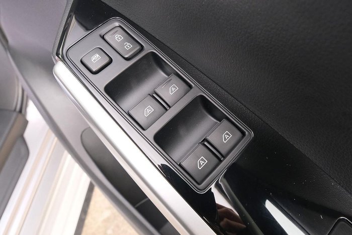 2025 Mitsubishi Pajero Sport GLS