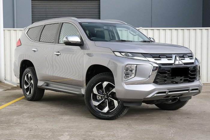 2025 Mitsubishi Pajero Sport GLS