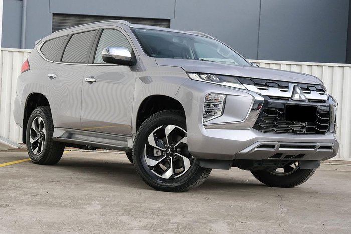 2025 Mitsubishi Pajero Sport GLS