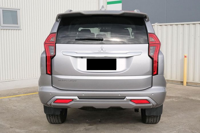 2025 Mitsubishi Pajero Sport GLS