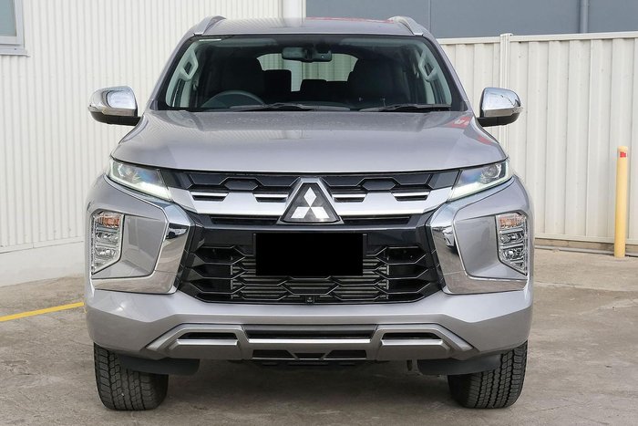 2025 Mitsubishi Pajero Sport GLS