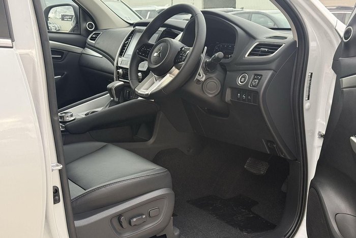 2025 Mitsubishi Pajero Sport Exceed