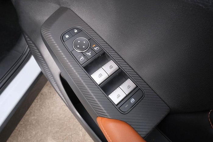 2025 Mitsubishi Outlander PHEV Exceed Tourer