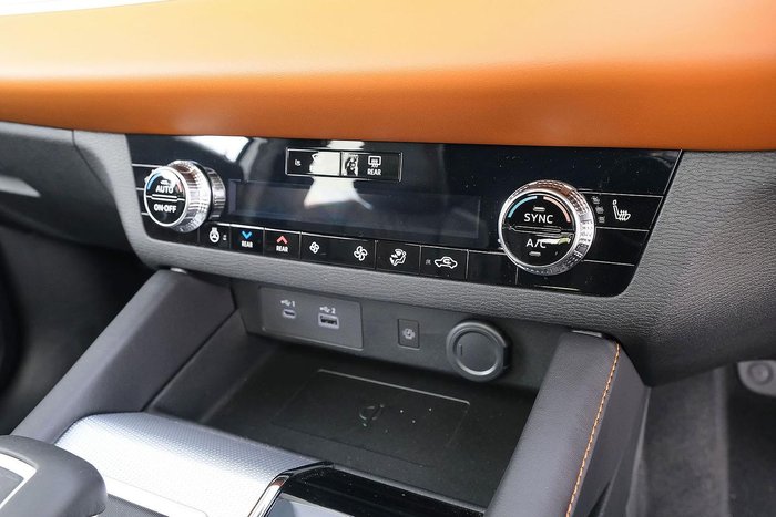 2025 Mitsubishi Outlander PHEV Exceed Tourer