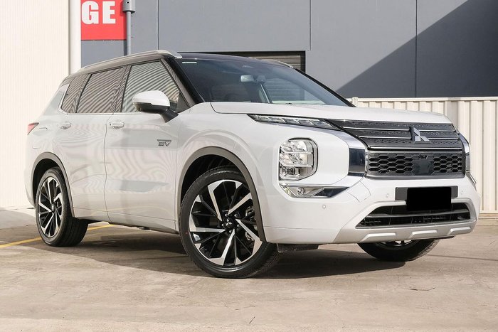 2025 Mitsubishi Outlander PHEV Exceed Tourer
