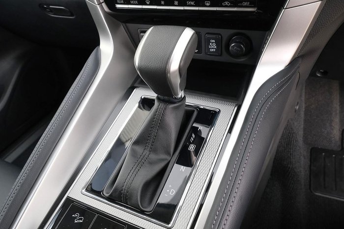 2025 Mitsubishi Pajero Sport Exceed