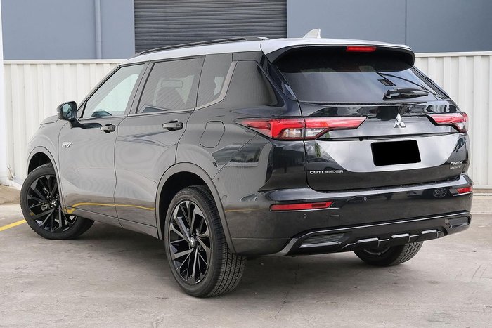2025 Mitsubishi Outlander PHEV GSR