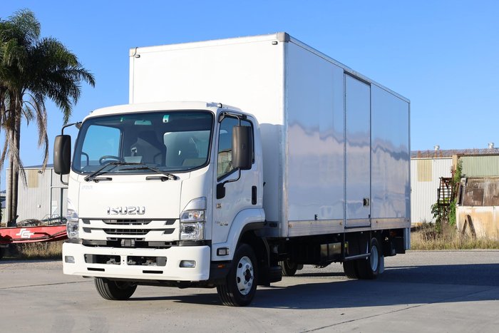 2022 Isuzu F Series FRR110-240 White