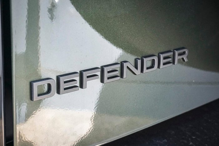 2025 Land Rover Defender 110 P425 X-Dynamic HSE