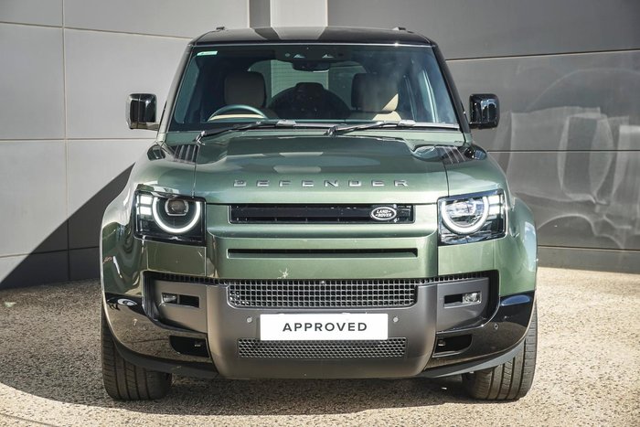 2025 Land Rover Defender 110 P425 X-Dynamic HSE