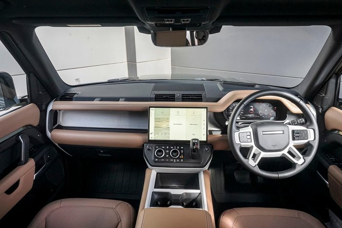 2025 Land Rover Defender 110 P425 X-Dynamic HSE