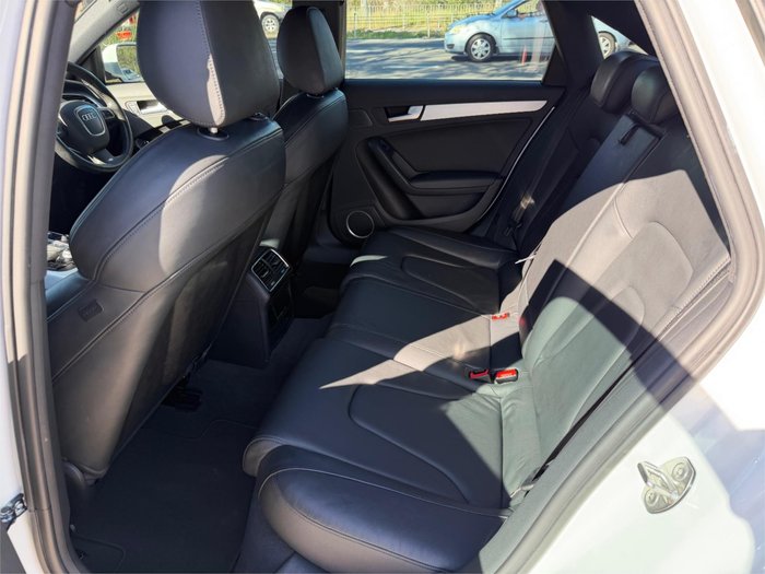 2010 AUDI A4 3.2 FSI QUATTRO B8 (8K) MY11 White