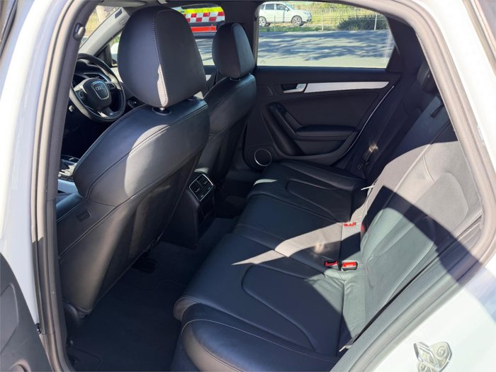 2010 AUDI A4 3.2 FSI QUATTRO B8 (8K) MY11 White