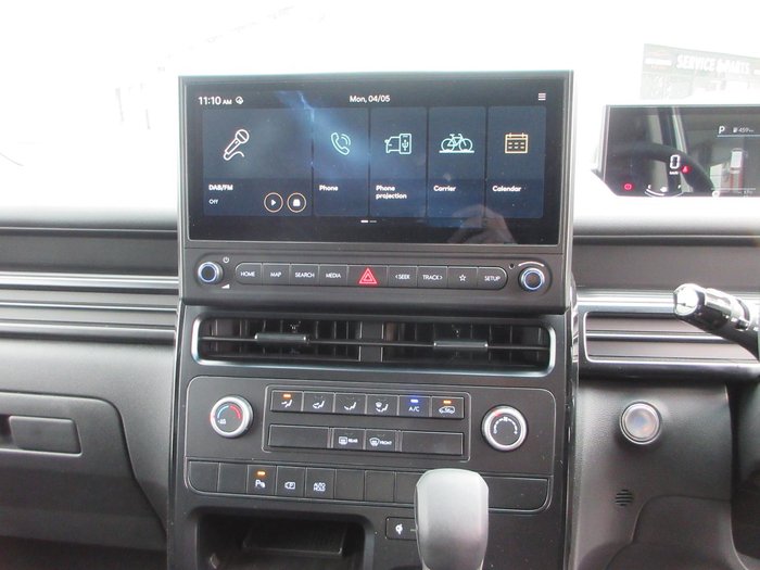 2026 Hyundai STARIA LOAD