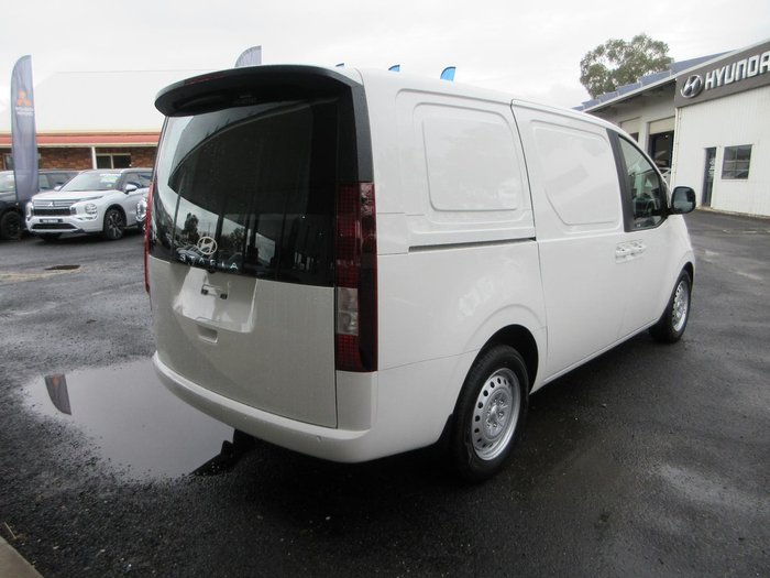2026 Hyundai STARIA LOAD