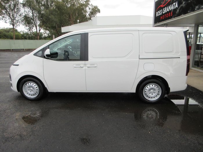 2026 Hyundai STARIA LOAD