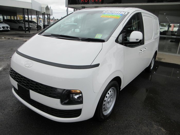 2026 Hyundai STARIA LOAD