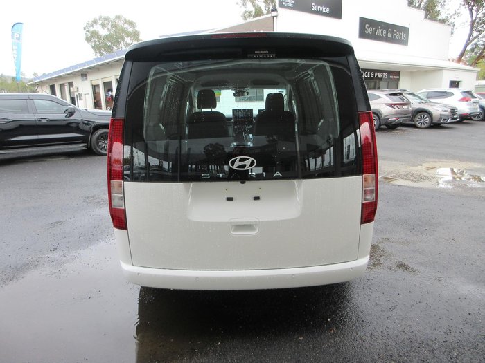 2026 Hyundai STARIA LOAD