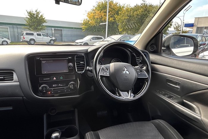 2016 Mitsubishi Outlander LS