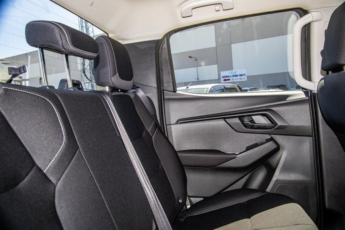 2026 Isuzu D-MAX SX