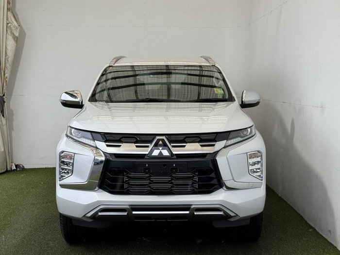 2025 Mitsubishi Pajero Sport GLS