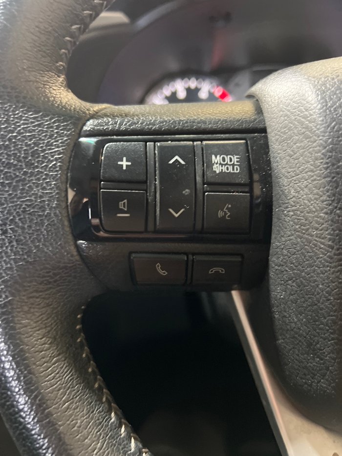 2021 Toyota Hilux SR5