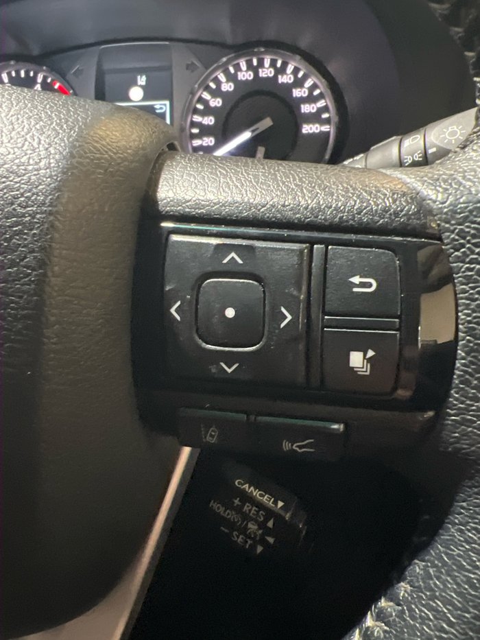 2021 Toyota Hilux SR5