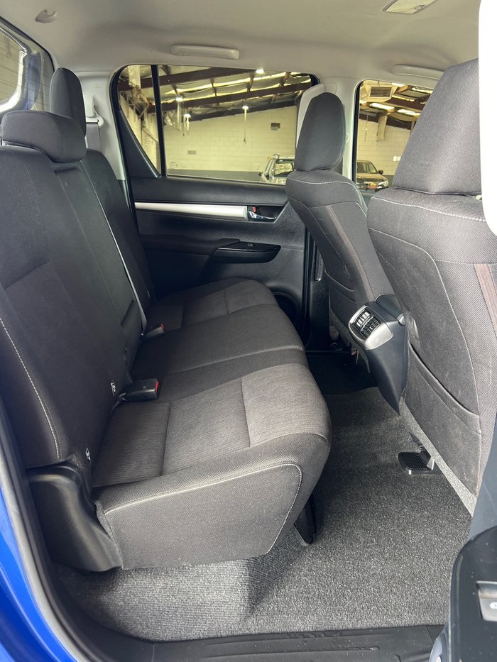 2021 Toyota Hilux SR5