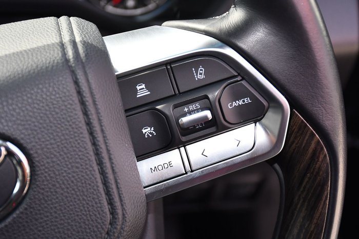 2024 Toyota Landcruiser VX