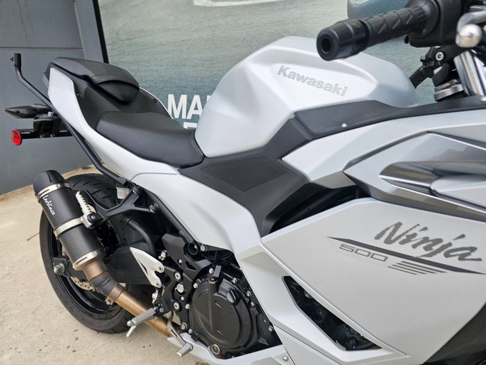 2024 Kawasaki NINJA 500 White