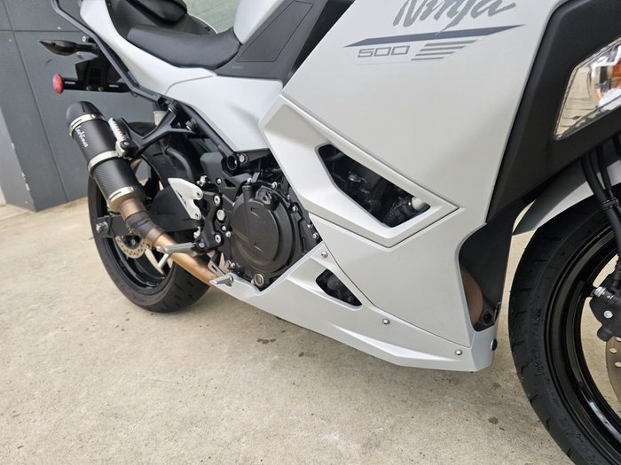 2024 Kawasaki NINJA 500 White