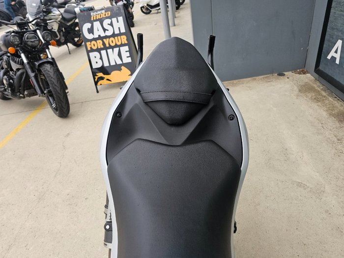 2024 Kawasaki NINJA 500 White