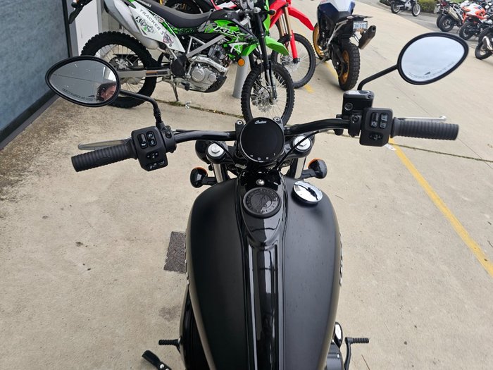 2023 INDIAN CHIEF DARK HORSE Black