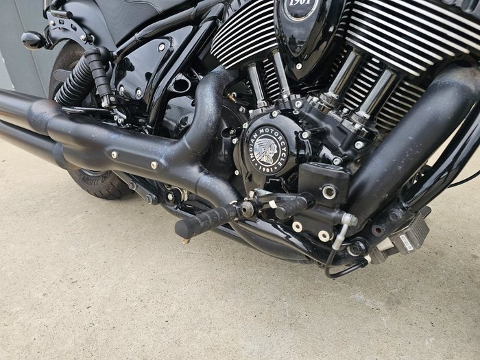 2023 INDIAN CHIEF DARK HORSE Black