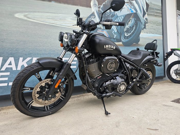 2023 INDIAN CHIEF DARK HORSE Black