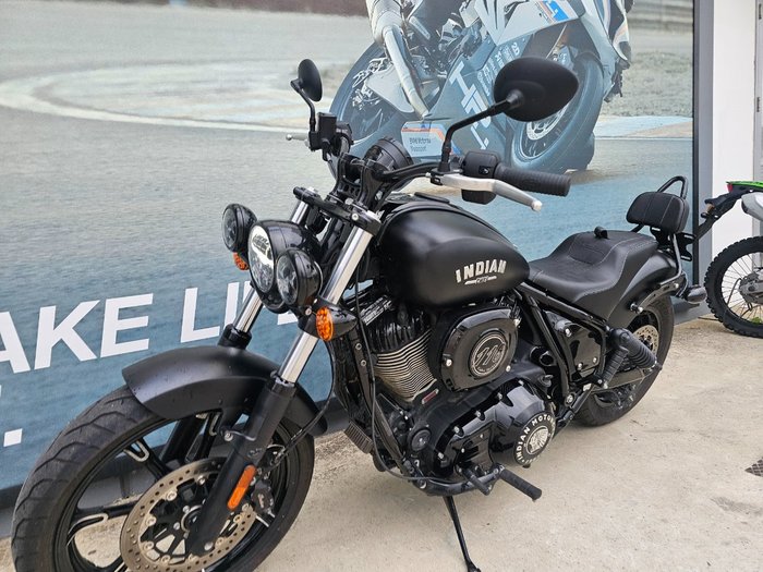 2023 INDIAN CHIEF DARK HORSE Black
