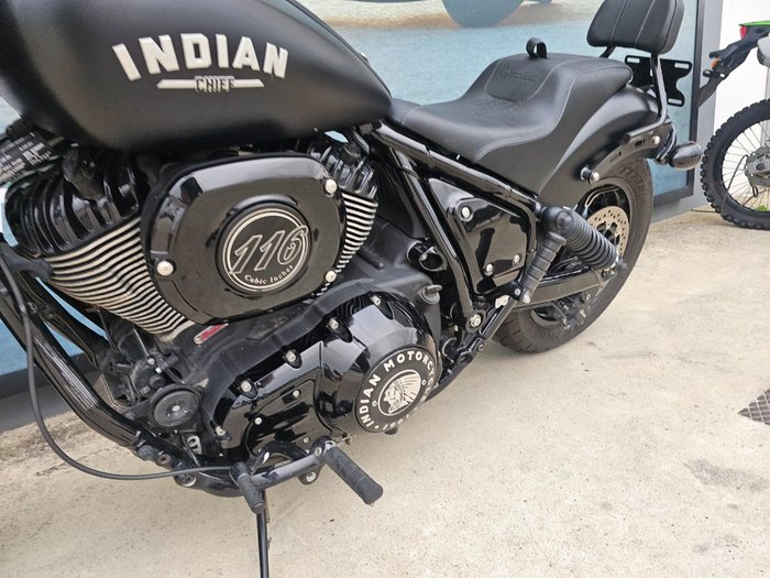 2023 INDIAN CHIEF DARK HORSE Black