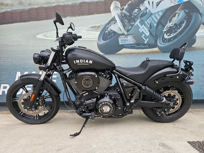 2023 INDIAN CHIEF DARK HORSE Black