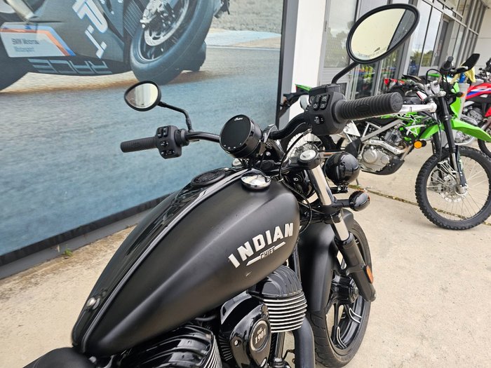 2023 INDIAN CHIEF DARK HORSE Black