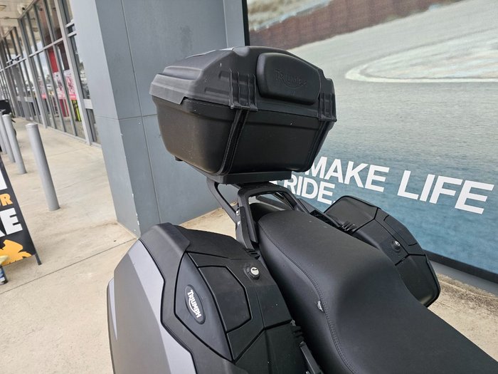 2012 Triumph TIGER 1050 SE (ABS) Black