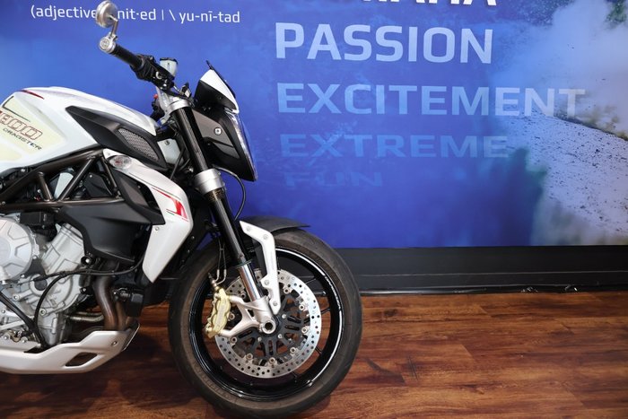 2014 MV Agusta BRUTALE 800 DRAGSTER White