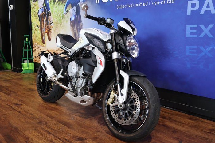 2014 MV Agusta BRUTALE 800 DRAGSTER White