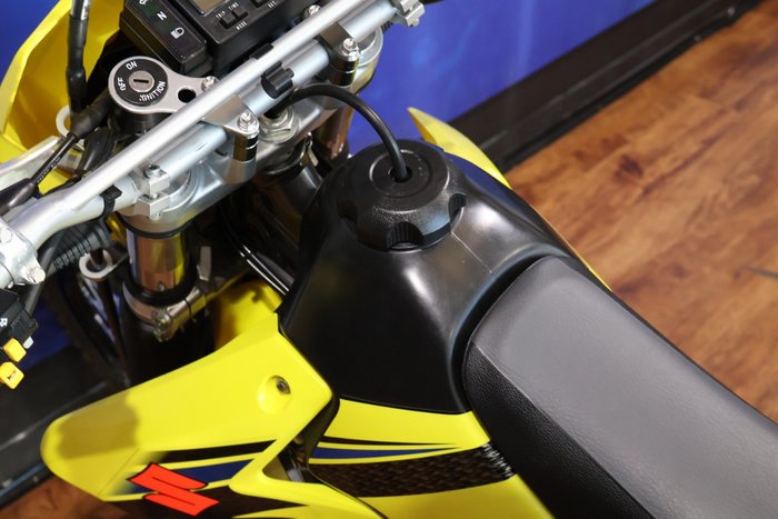 2019 Suzuki DR-Z400E Yellow