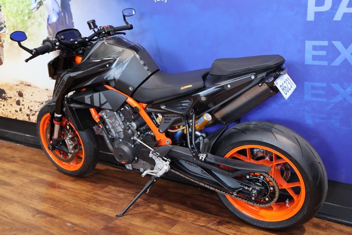 2020 Ktm 890 DUKE R Black