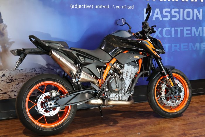 2020 Ktm 890 DUKE R Black