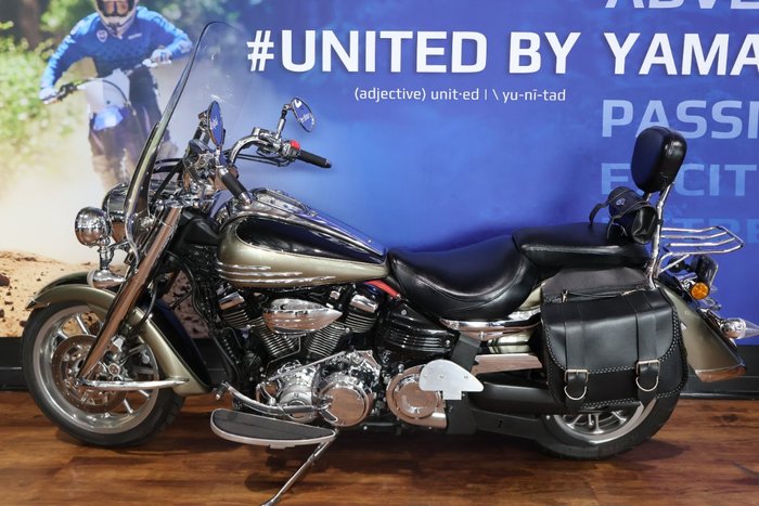 2006 Yamaha XV1900A Black