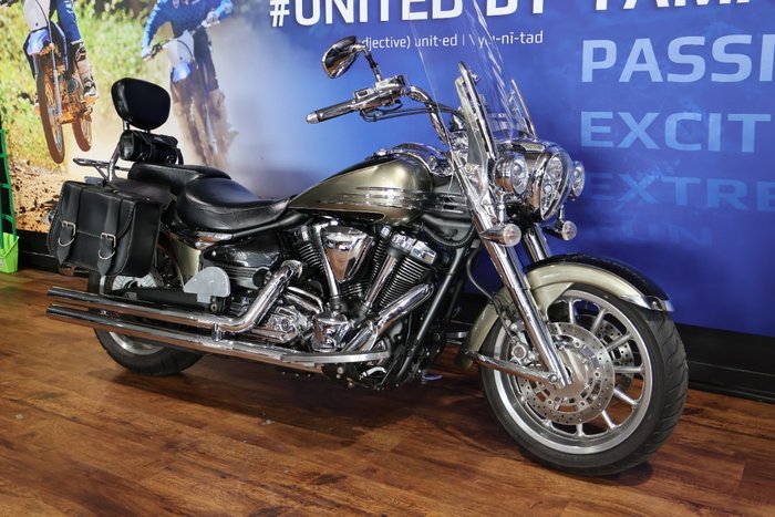 2006 Yamaha XV1900A Black