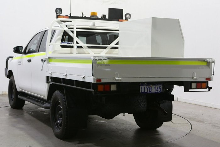 2022 Toyota Hilux SR