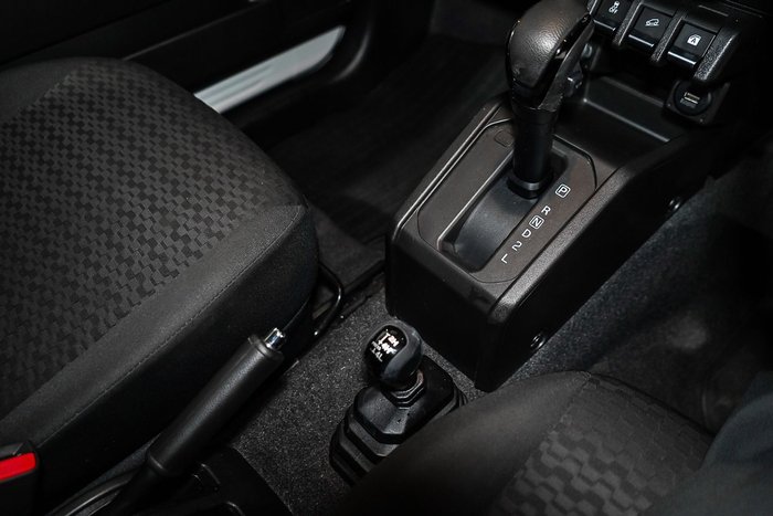 2023 Suzuki Jimny GLX