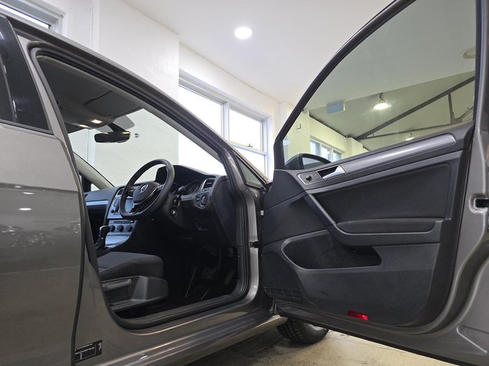 2017 Volkswagen Golf 92TSI Trendline